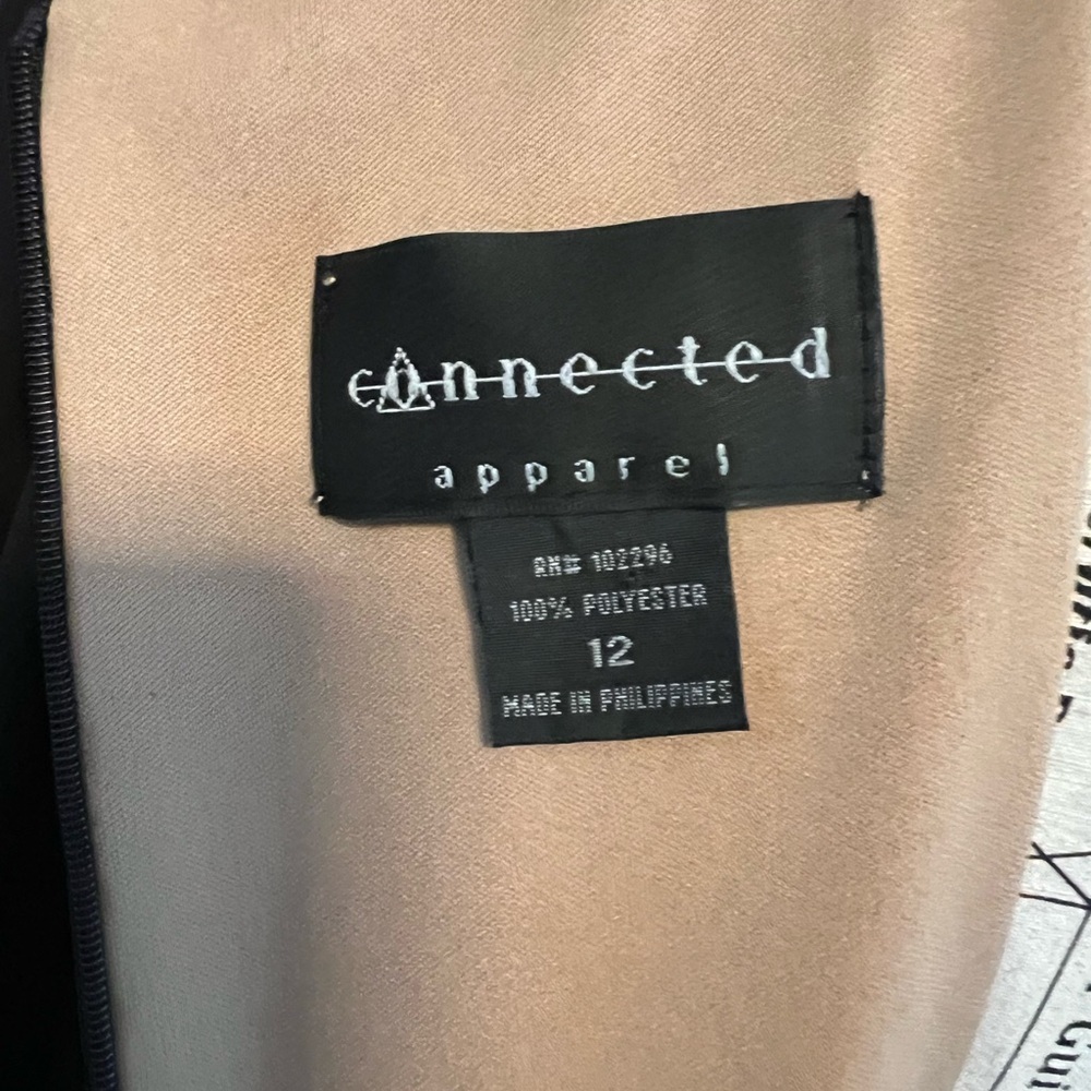 Connected Apparel Sheer Sleeve Dress NWT - Picture 10 of 10
